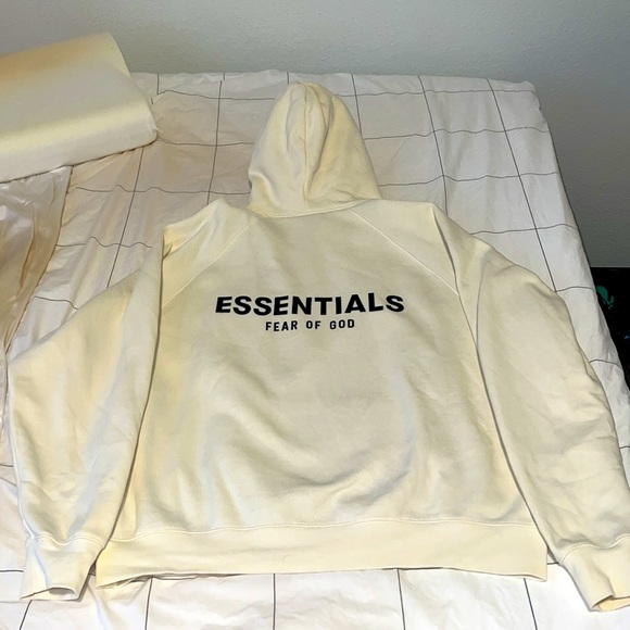Fear of God Buttercream Essentials Hoodie. Size M. - Picture 2 of 3